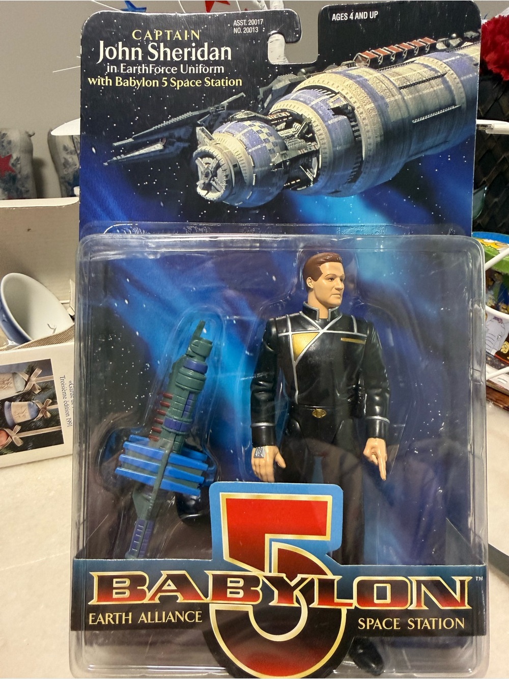 Babylon 5 Exclusive Toy Products Captain John Sheridan/ Space Station 1997 New